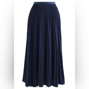 Navy Blue Pleated Midi Skirt S/M